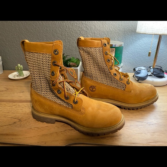 Timberlands - Picture 2 of 4